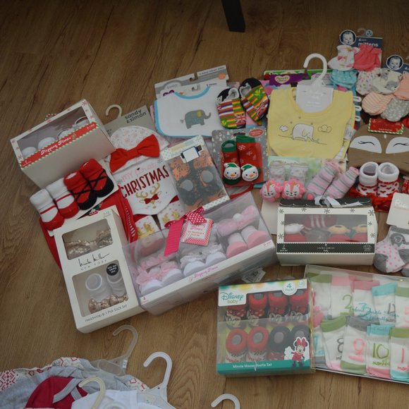 Baby girl booties bibs mittens 92 pieces
